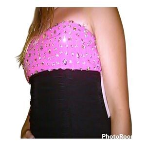 NWOT Love Reigns Fuschia/Black Dress w Gems